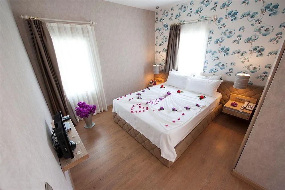 Mavi Suite Turkbuku Göltürkbükü Otel
