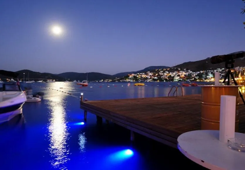 Otel Mavi Suite Turkbuku Göltürkbükü